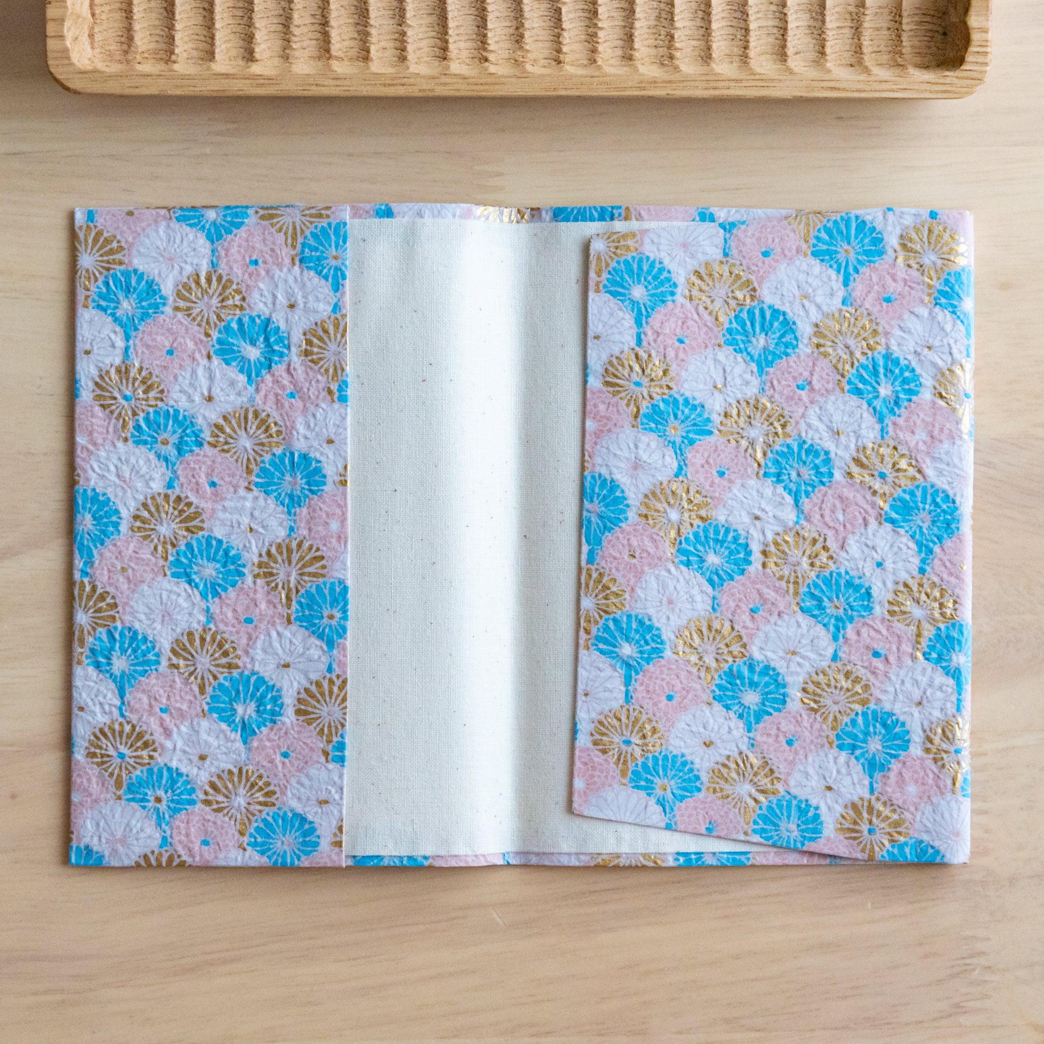 Sky Blossom Pastel Chrysanthemum Hand-Dy, variant 3: overhead perspective with clear detail with full visual clarity