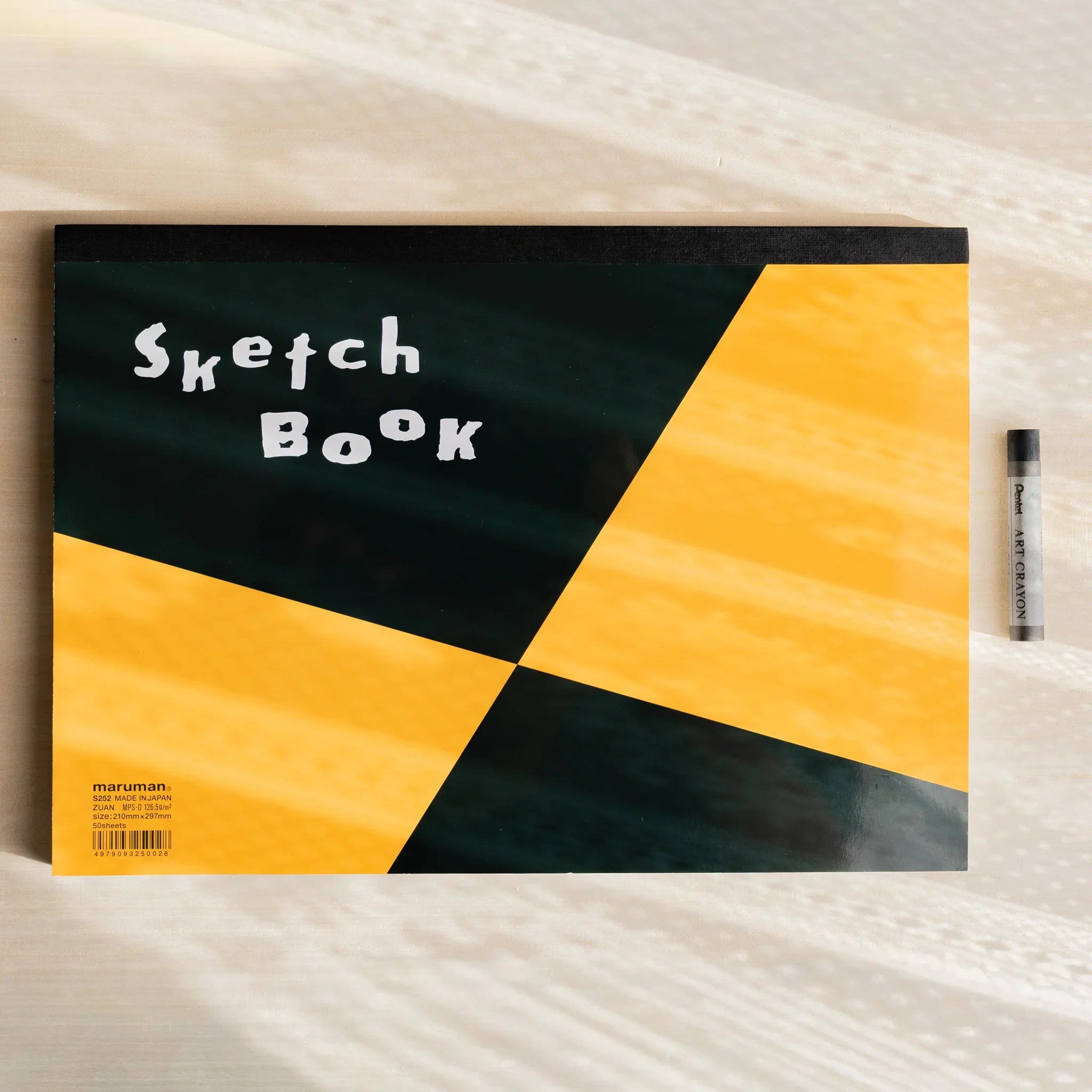 Maruman Zuan sketch pad, interior pages showing sketch paper texture, Japanese stationery with quality materials and