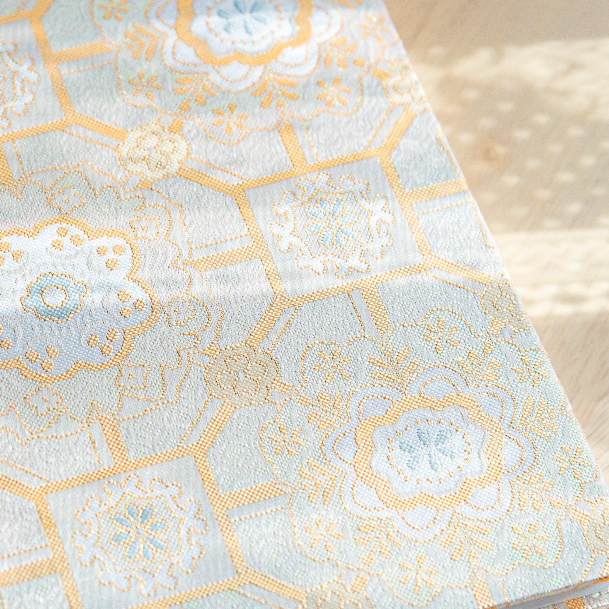 Nishijin Shokkou Pattern B6 journal, spine with gold embossing and textile texture detail with binding