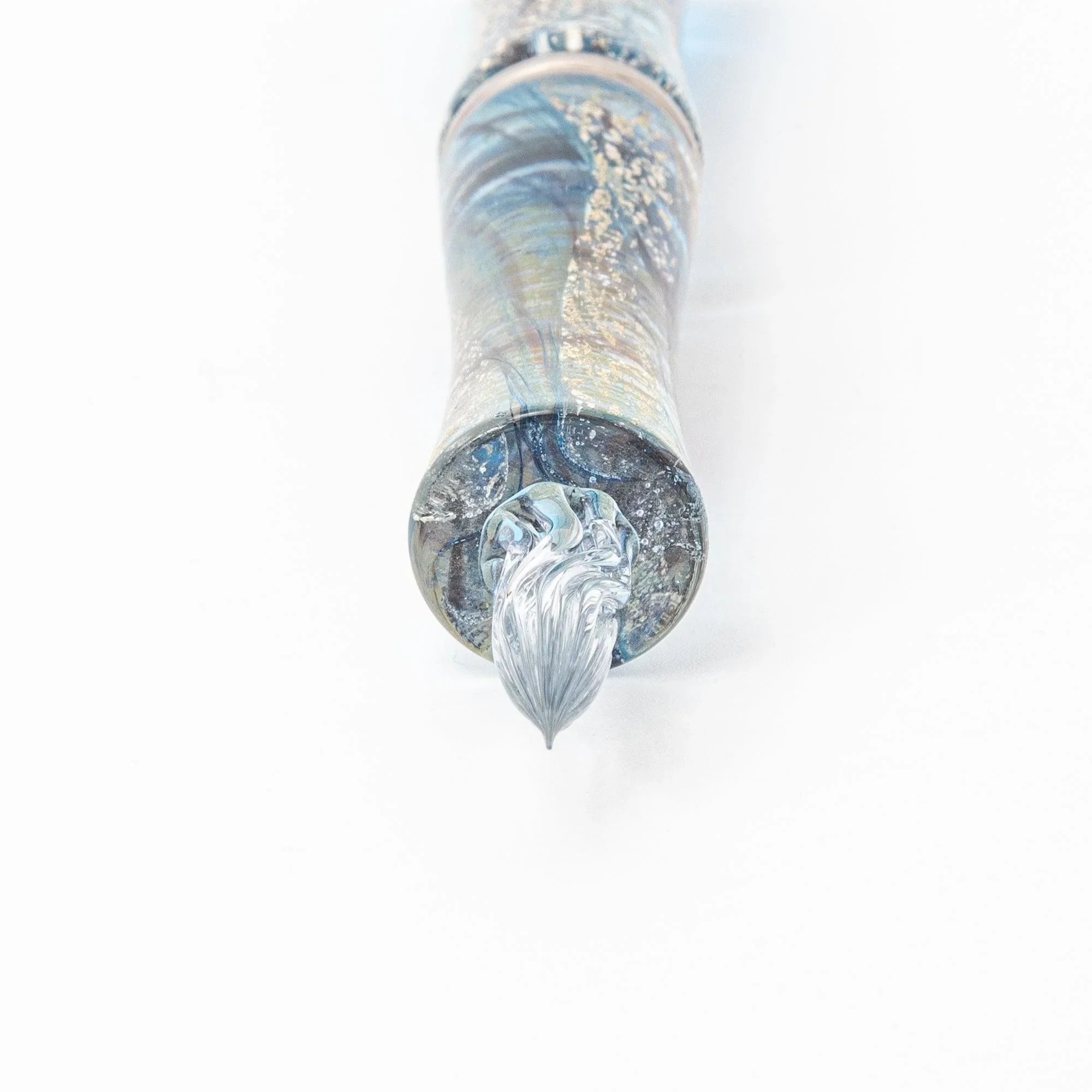 TAKETORI Mirror of the Moon Series Crimson Tinted Sky Glass Dip Pen - Glass Studio TooS, side profile view of product