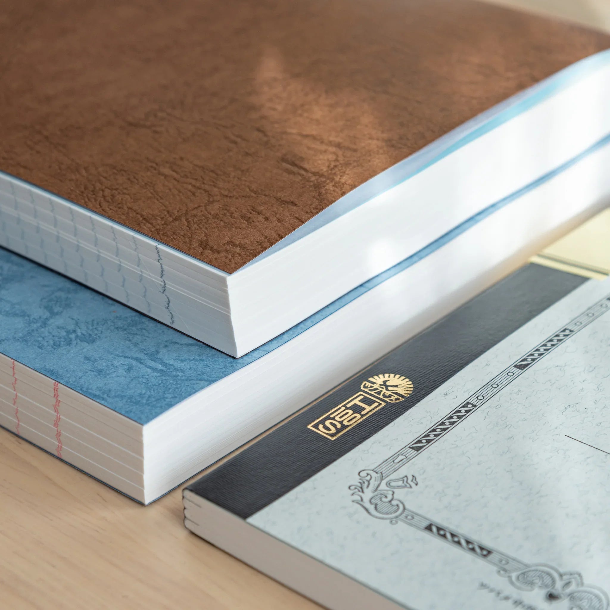 Tsubame Fools Premium Thick Notebook 200 sheets thick white cream-colored pages Japanese stationery detail