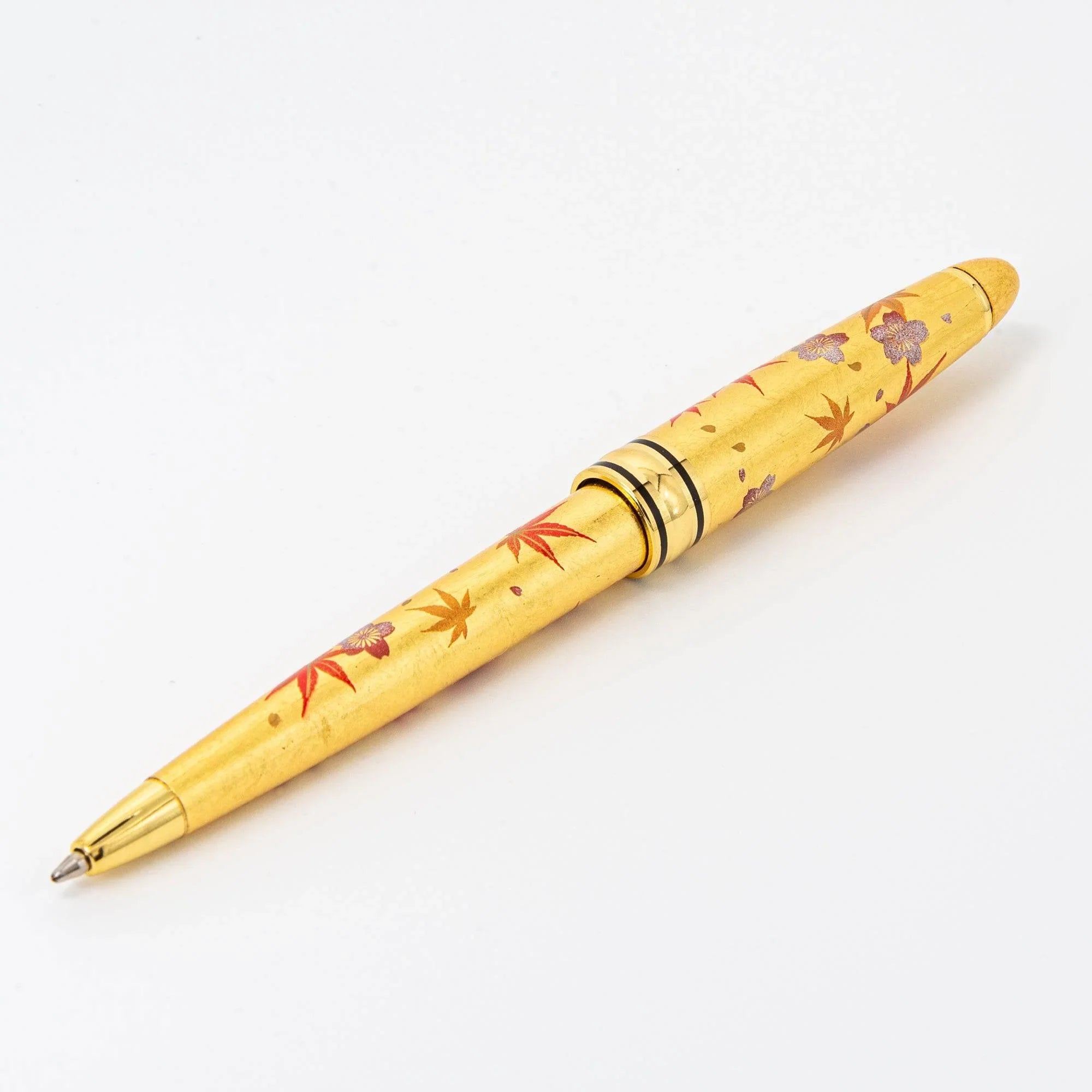 Full-length Gold Leaf Sakura and Momiji ballpoint pen with mixed pink sakura and red momiji makie detail