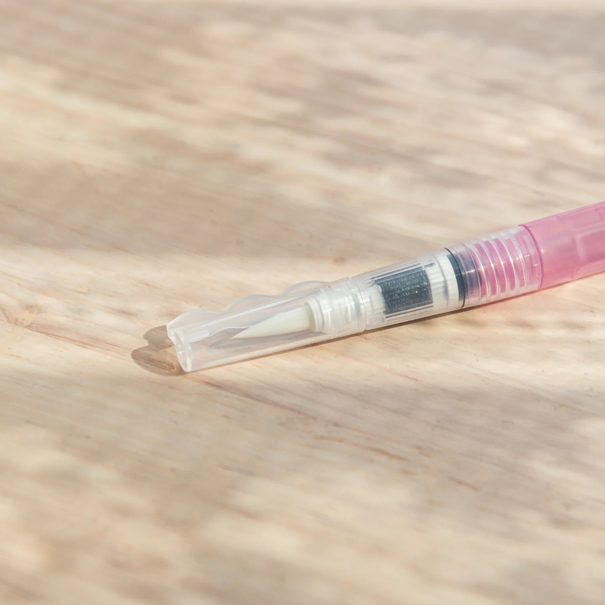 Akashiya Sai water brush pen featuring adjustable flow control for precise watercolor painting with traditional Japanese