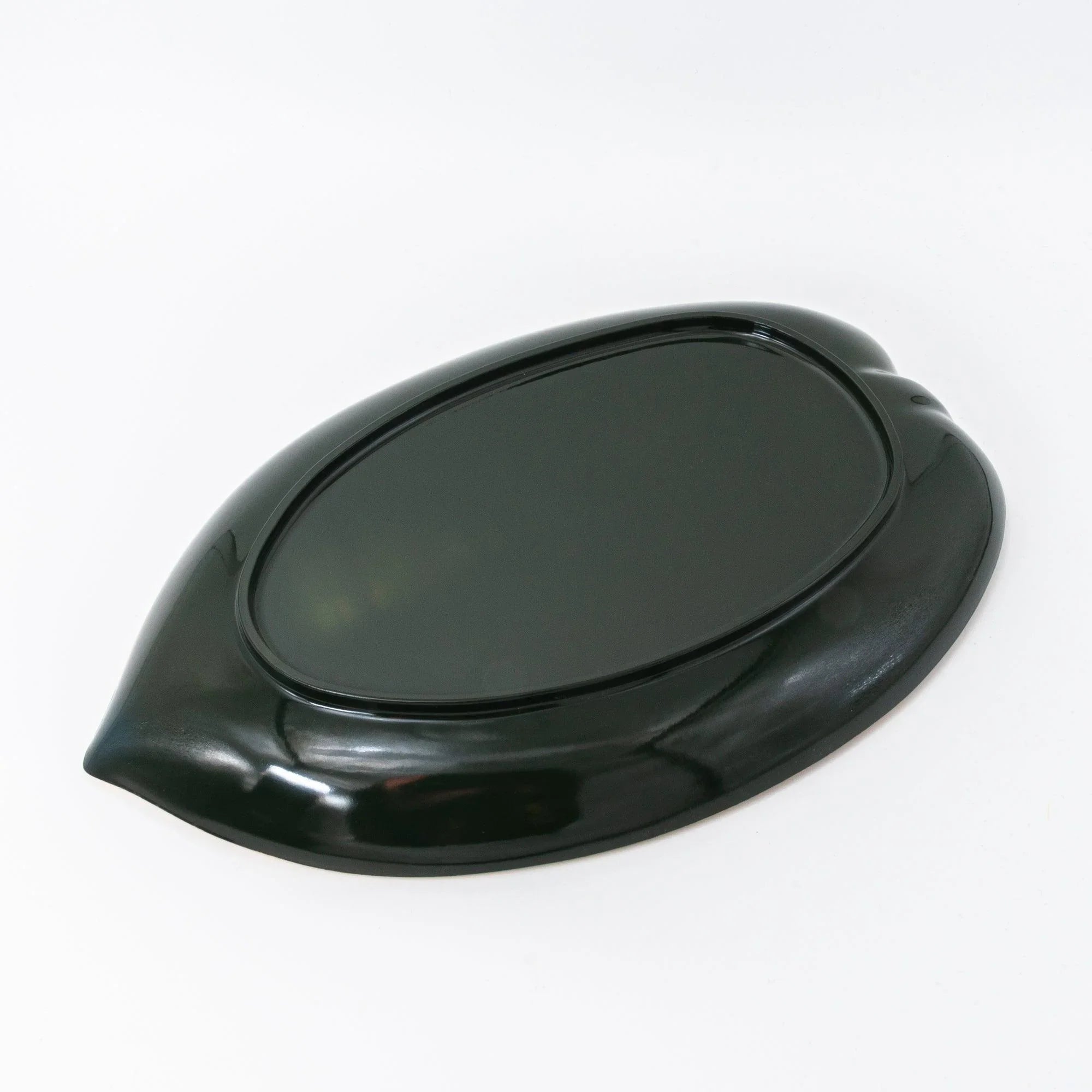 Hand-painted Echizen lacquer tray depicts bamboo leaves with precious gold foil inlay art, refined for organizing writing 