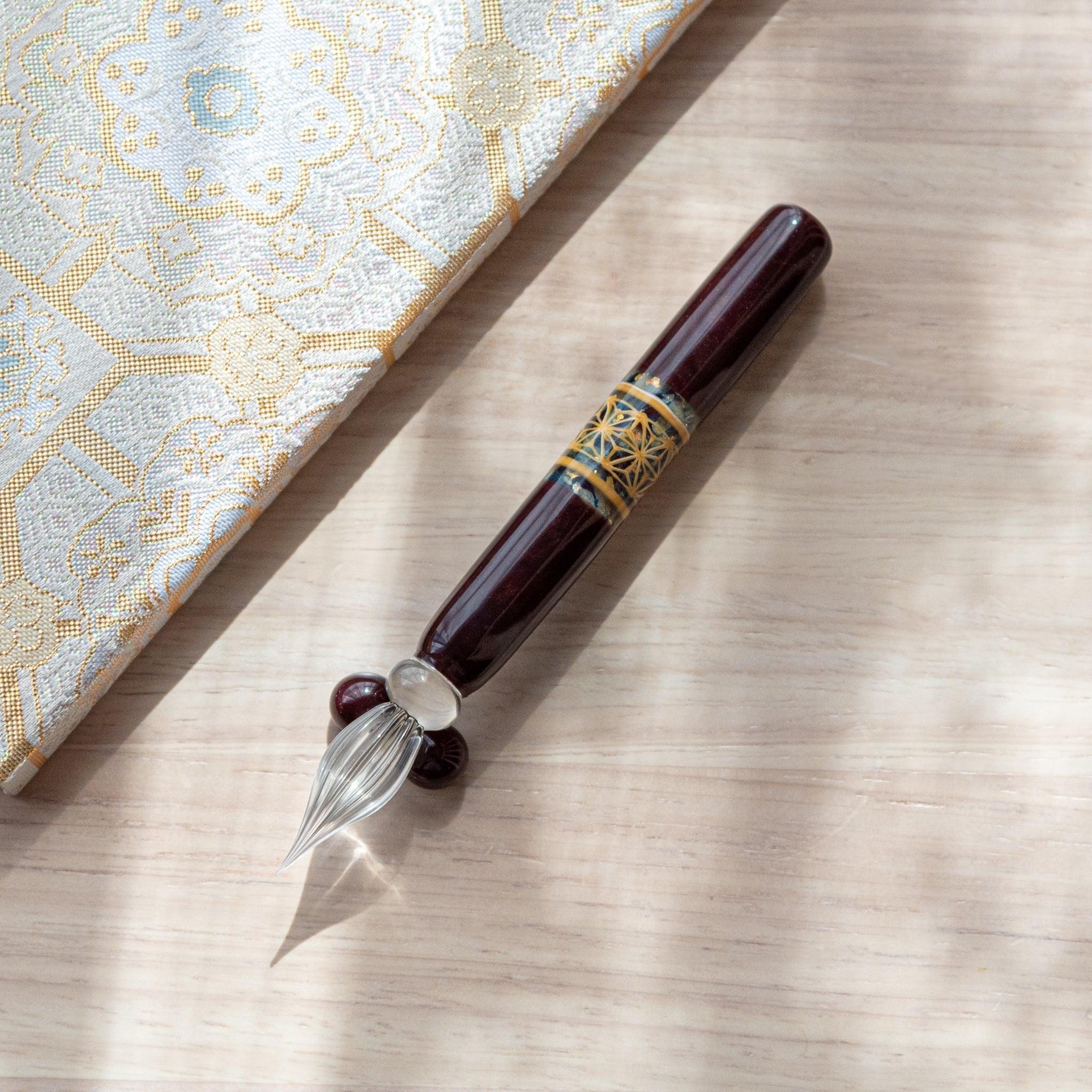 Hemp leaves glass dip pen with asanoha geometric pattern, traditional Japanese design on clear glass barrel set