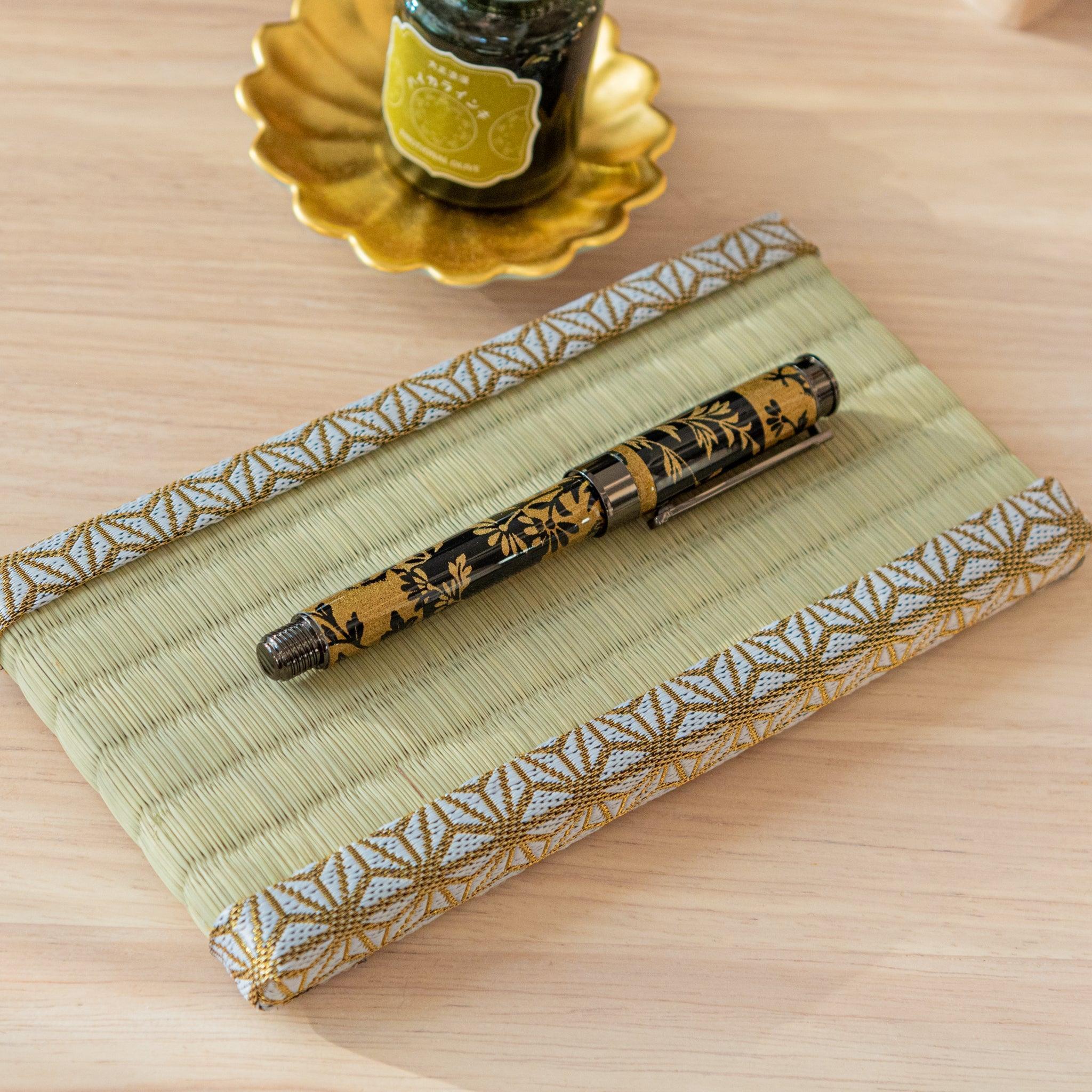 Side view of hemp leaves pen tray showing natural tatami material with embroidered asanoha hemp leaf trim design