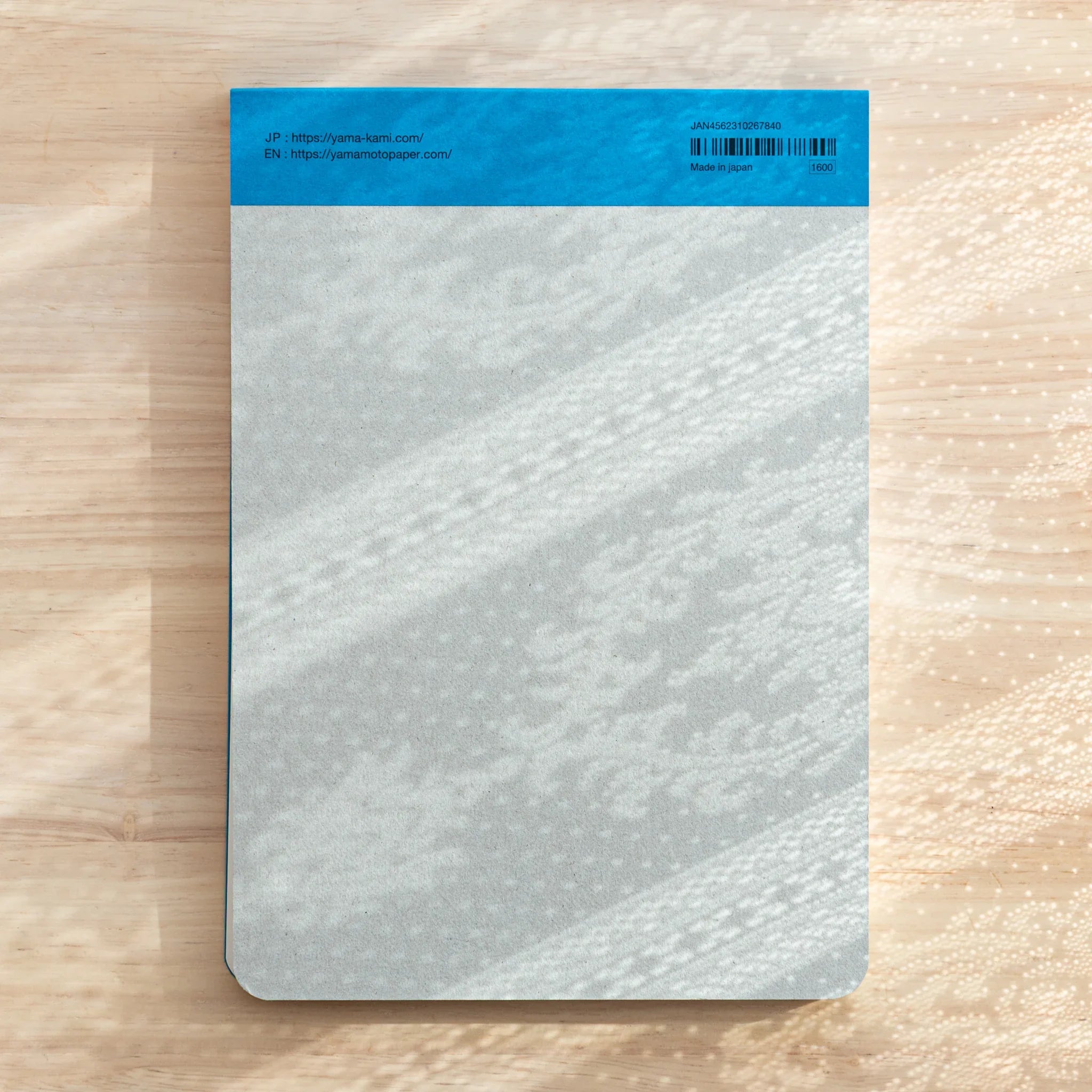 Sanzen Tomoe River Writing Pad A5 showing quality paper surface, traditional Japanese writing stationery
