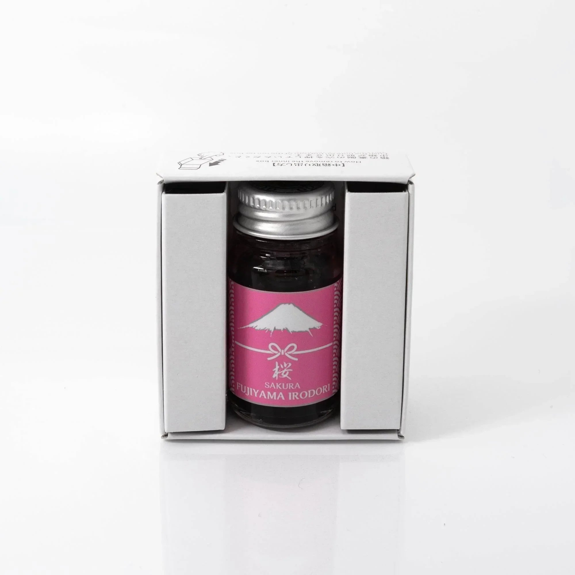 Writing sample with FUJIYAMA IRODORI SAKURA fountain pen ink displaying light pink hue and smooth writing characteristics